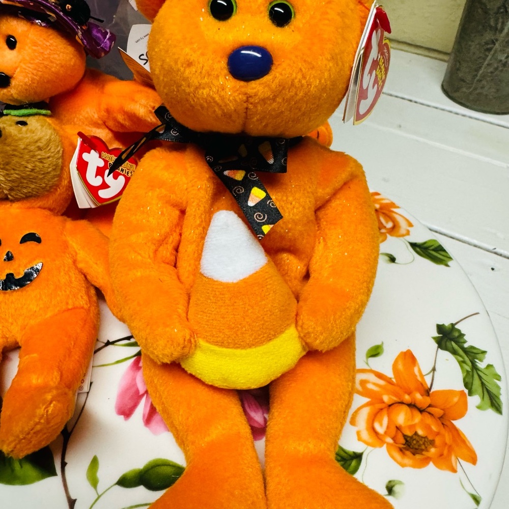 Halloween Beanie Babies lot Treator, Pocus, Treatsies, bean bears - Picture 2 of 10